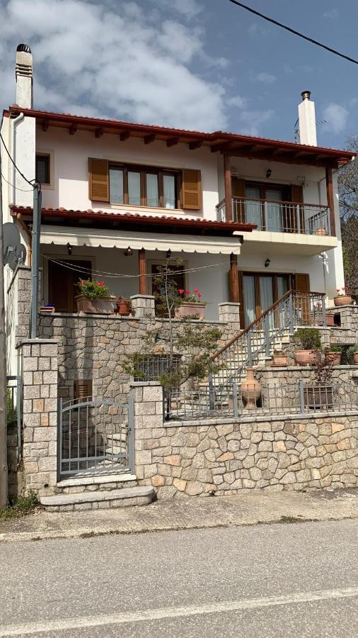 ξύλο & παράδοση Pavliani